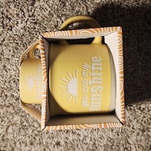 NIB Set of Large & Small Mugs